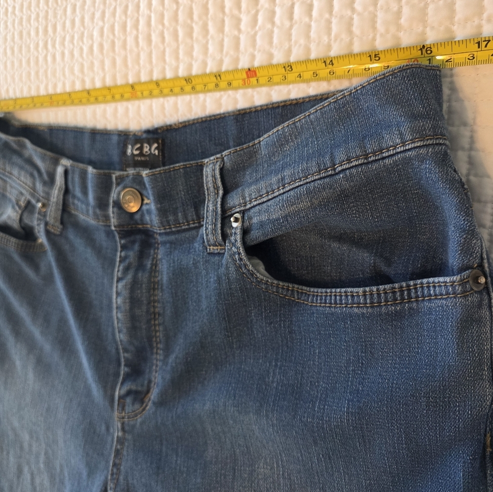 BCBG Paris Classic Blue Women's Wide Leg Jeans, Size 16 - Picture 6 of 11